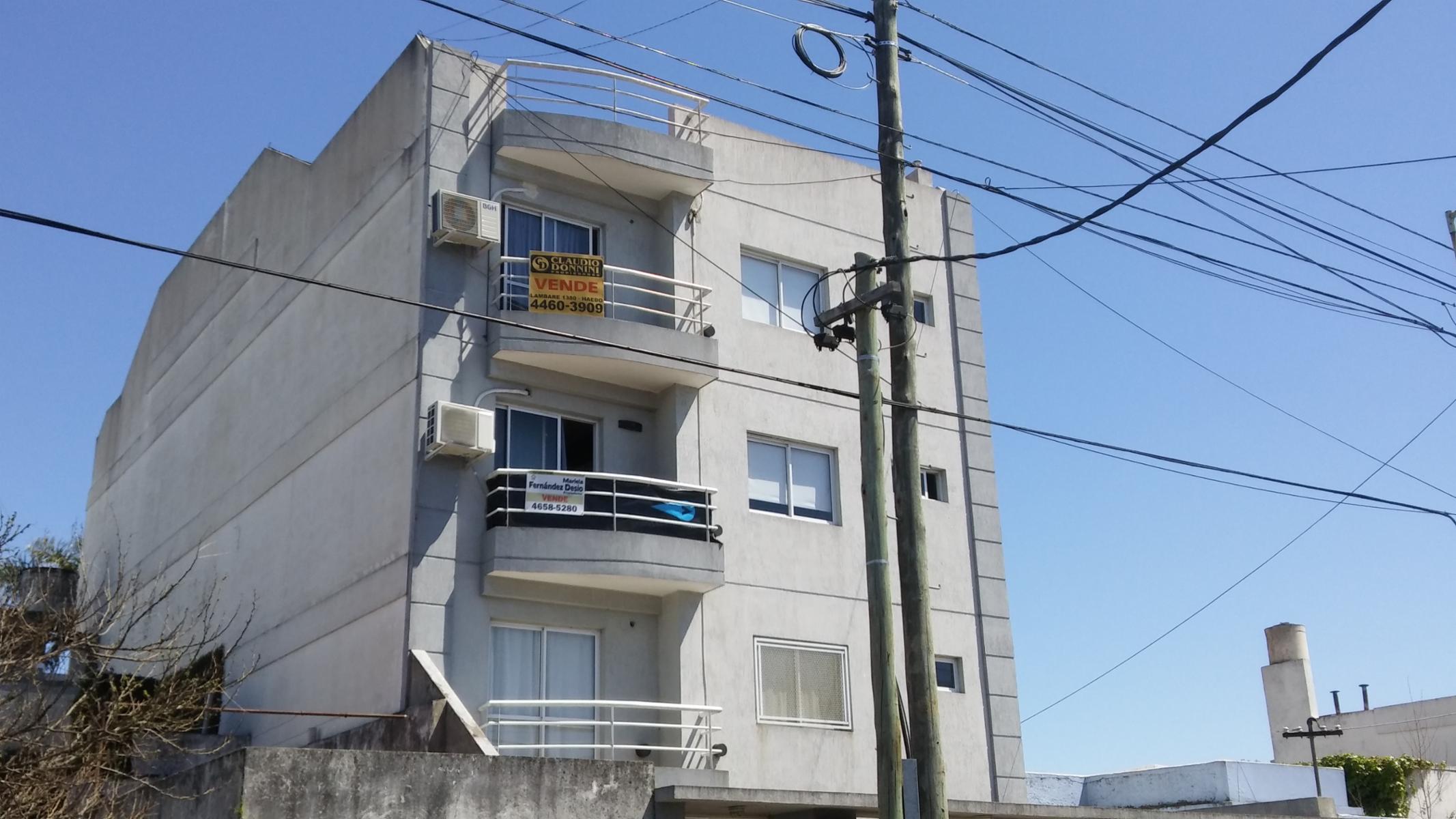 DPTO 2 AMB AL FTE CON BALCON Y COCHERA — foto 6