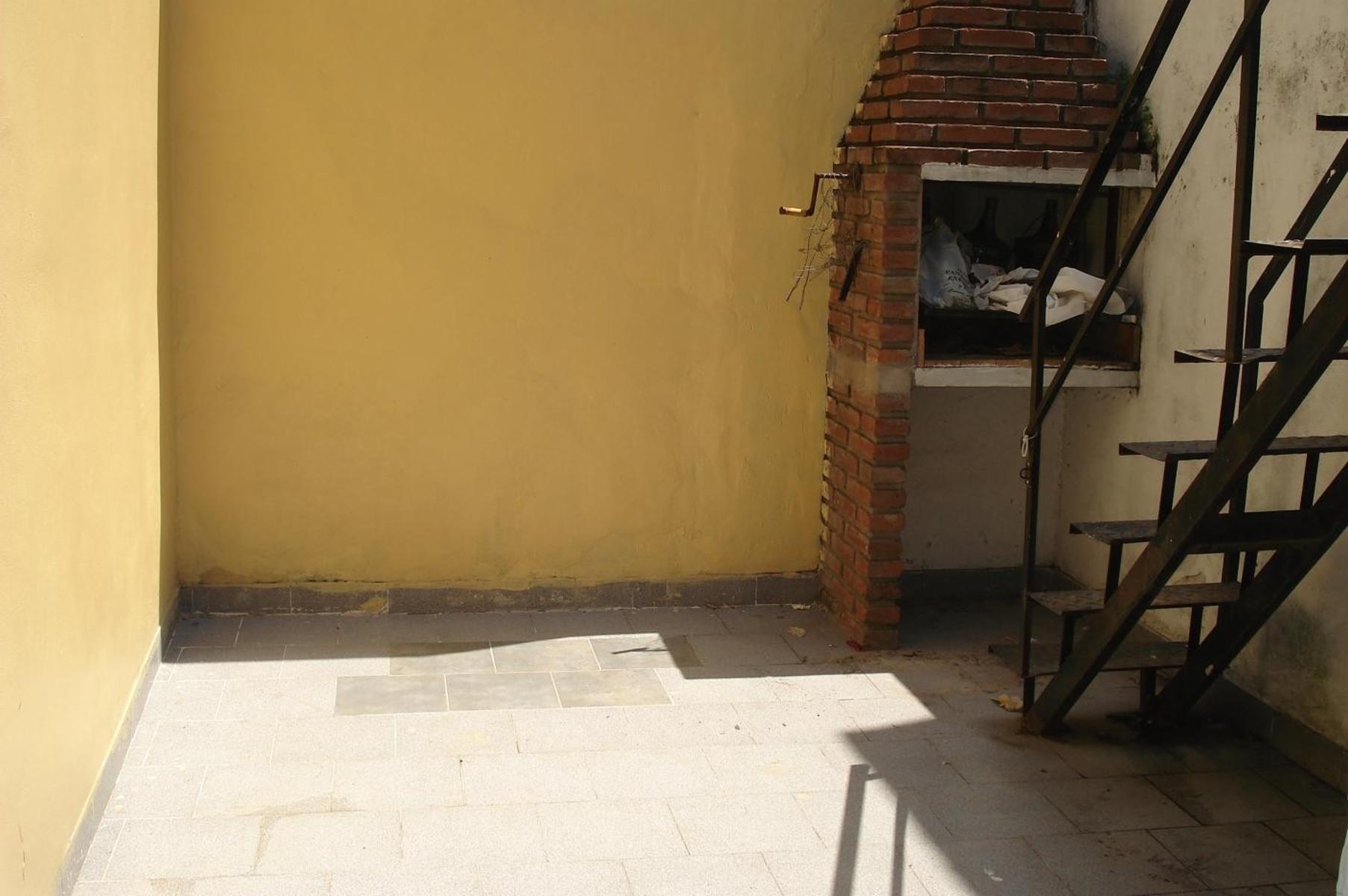 Lote 8,66x44 con 2 viviendas — foto 8