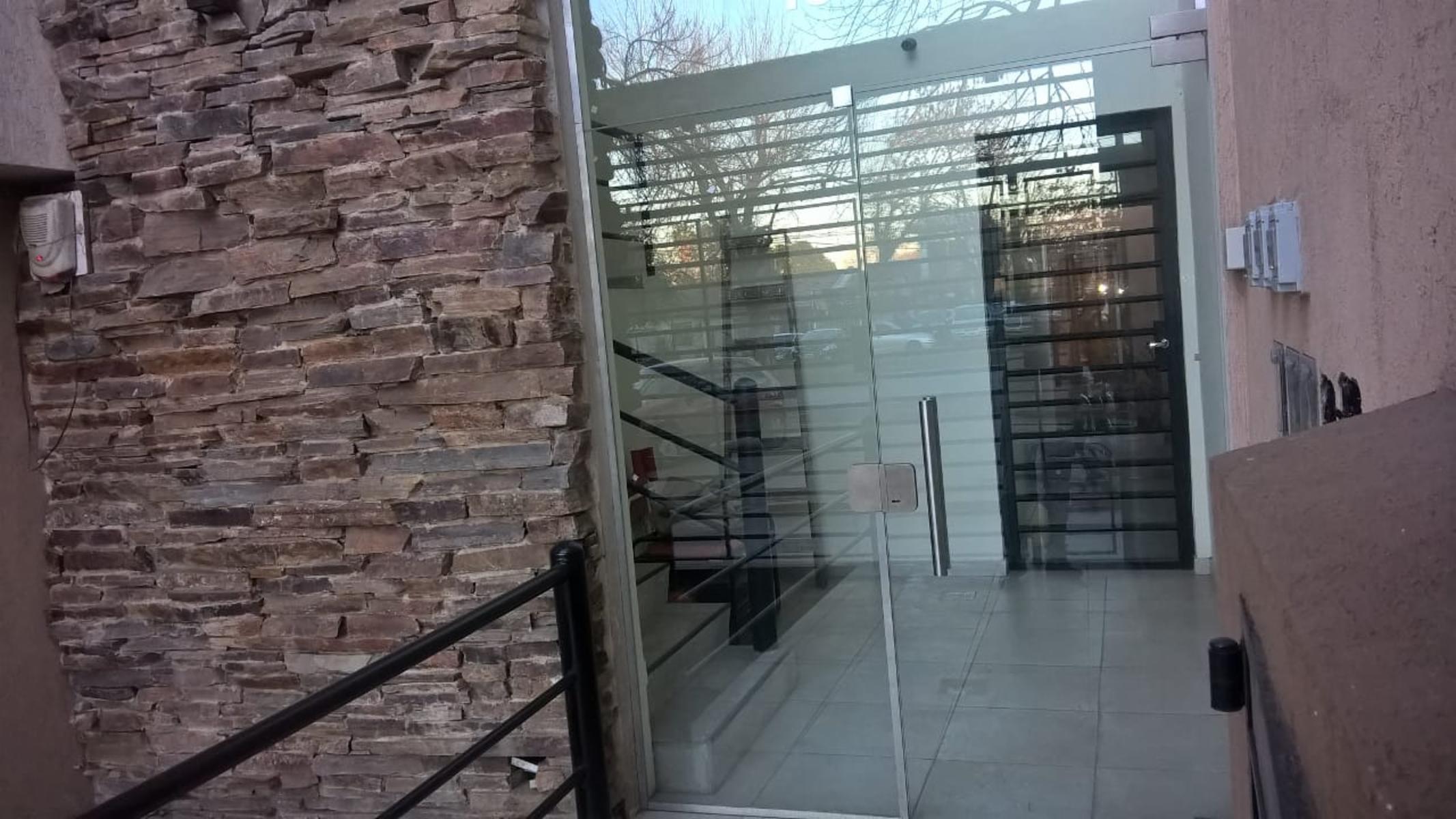 Apto PROFESIONAL, DEPTO IDEAL SHOW ROOM O SIMILAR - 1