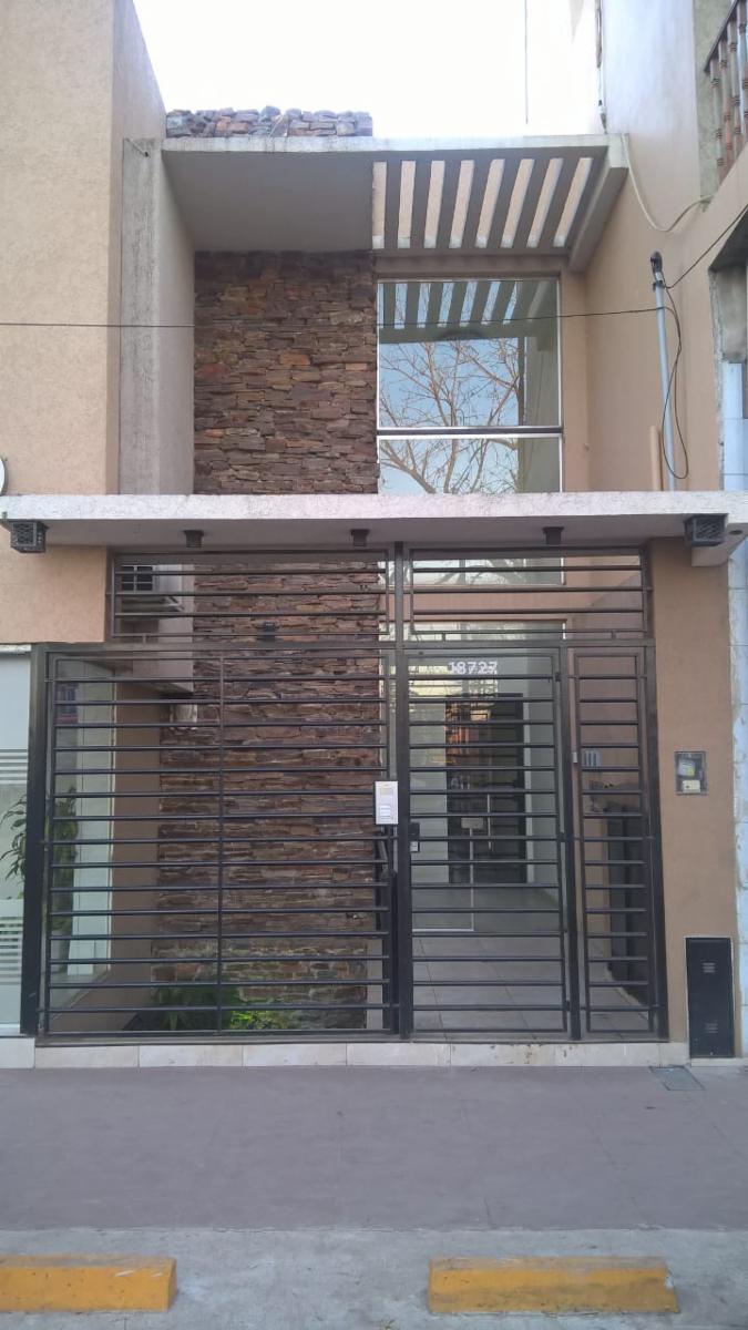 Apto PROFESIONAL, DEPTO IDEAL SHOW ROOM O SIMILAR - 6