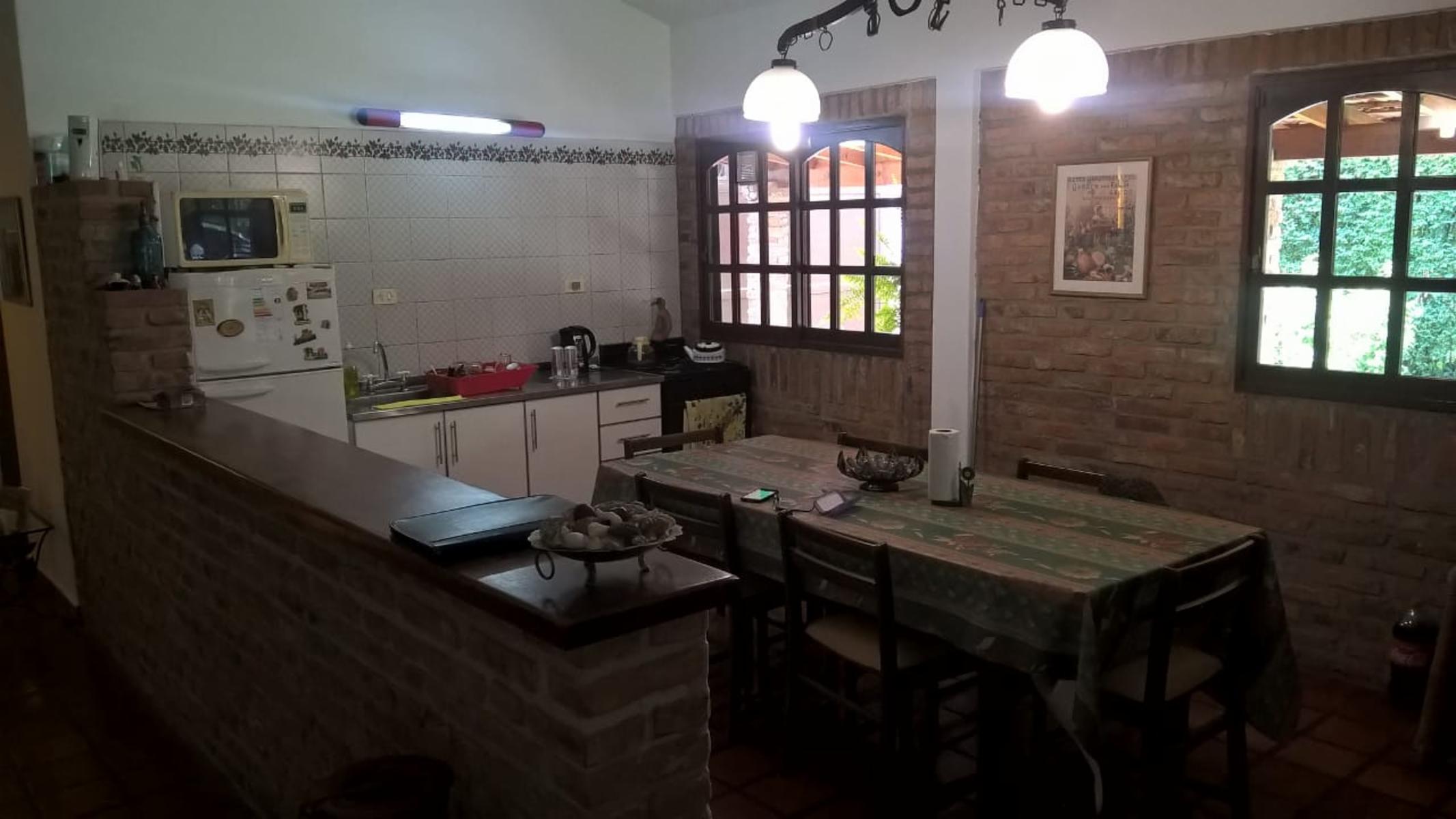 HERMOSA CASA QUINTA EN GLEW - 7
