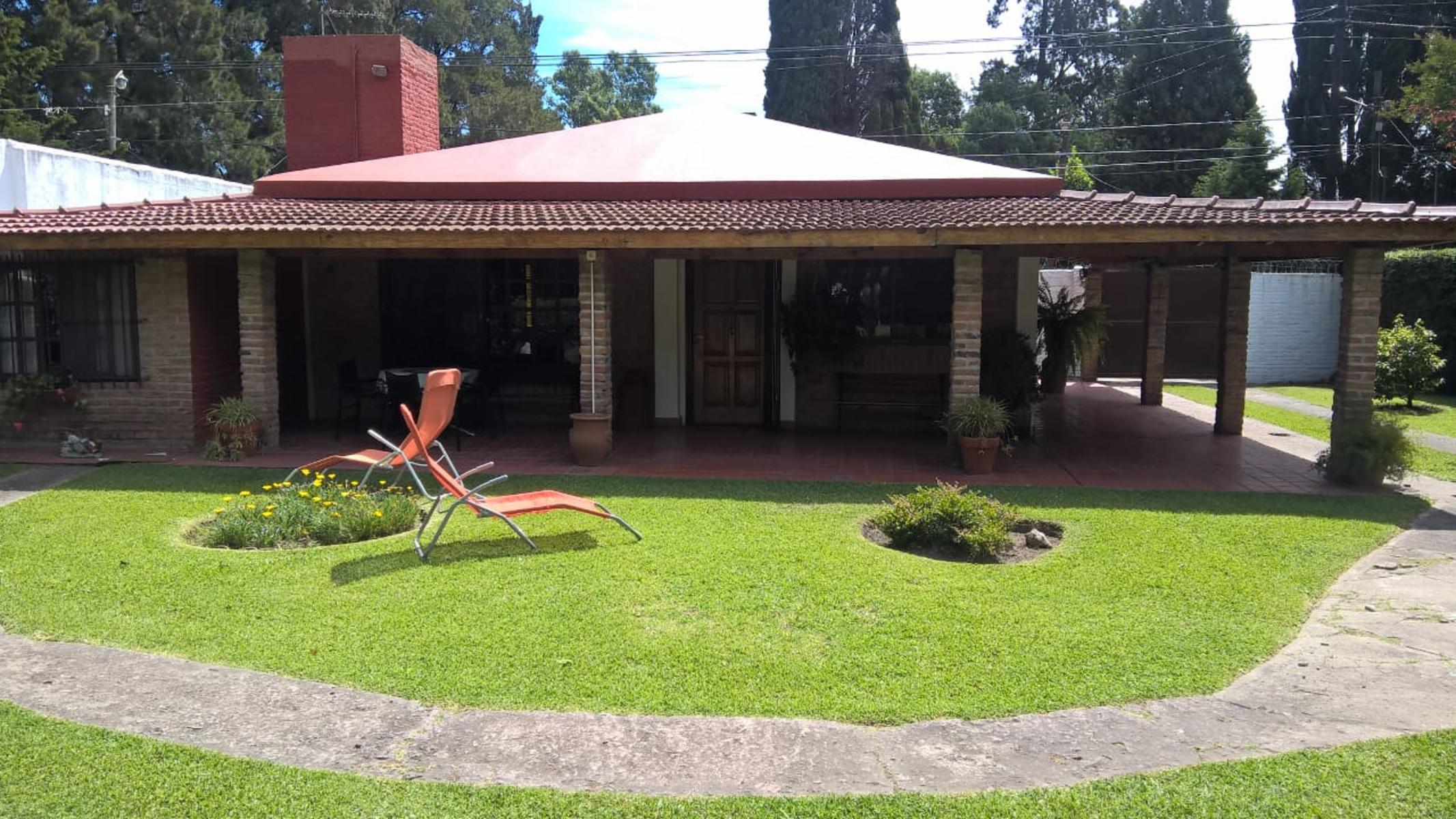 HERMOSA CASA QUINTA EN GLEW - 9
