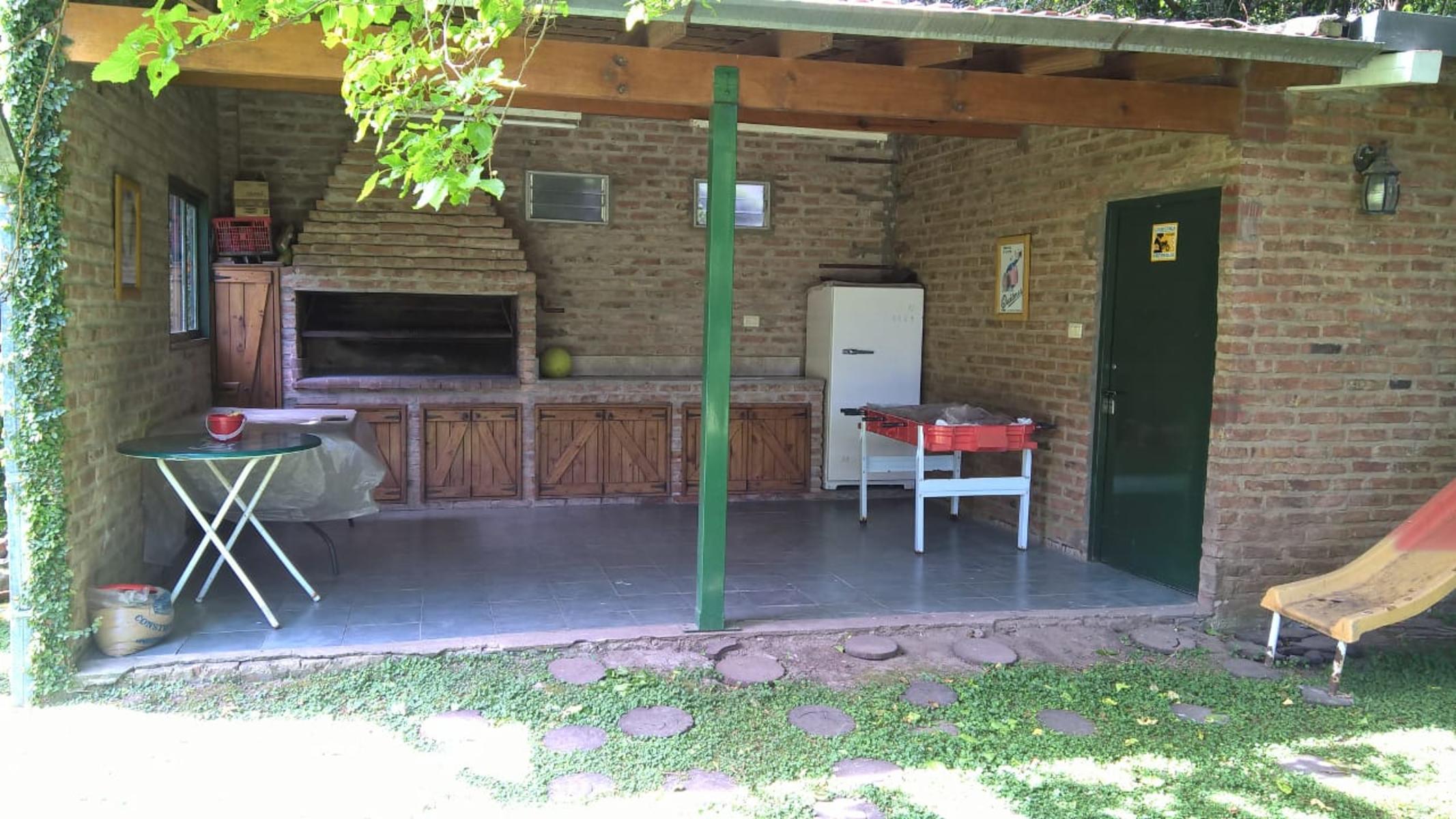 HERMOSA CASA QUINTA EN GLEW - 10