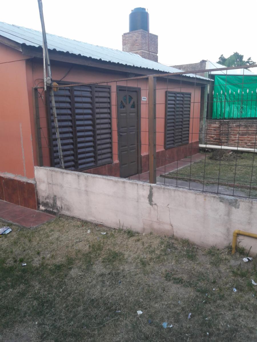 Inmobiliaria CercaTrova , ofrece un terreno Sobre Avenida Don Bosco,de 11,08 de frente por 50 de fondo , ideal para locales ,duplex o departamentos — foto 2