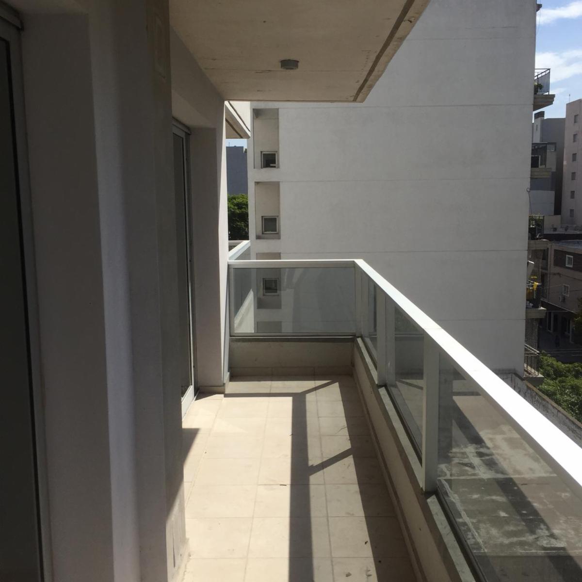 Departamentos de 1 y 2 Dorm. Categoria y Calidad sobre Ovidio Lagos,B° Gral Paz, construyo Henisa S.A , a estrenar — foto 4
