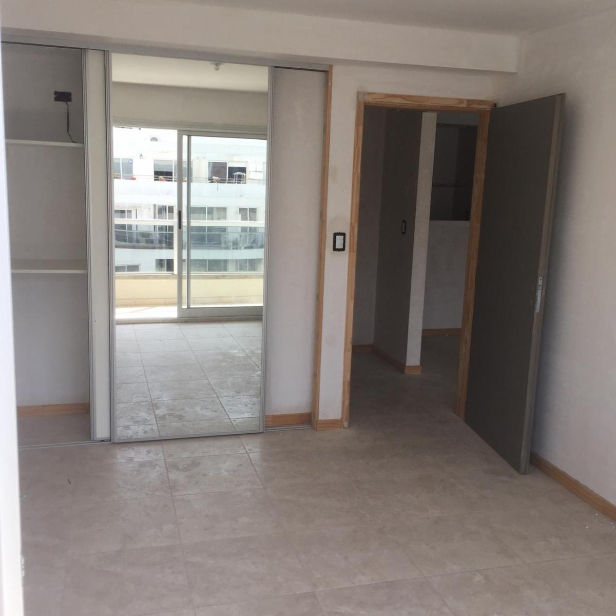 Departamentos de 1 y 2 Dorm. Categoria y Calidad sobre Ovidio Lagos,B° Gral Paz, construyo Henisa S.A , a estrenar — foto 5