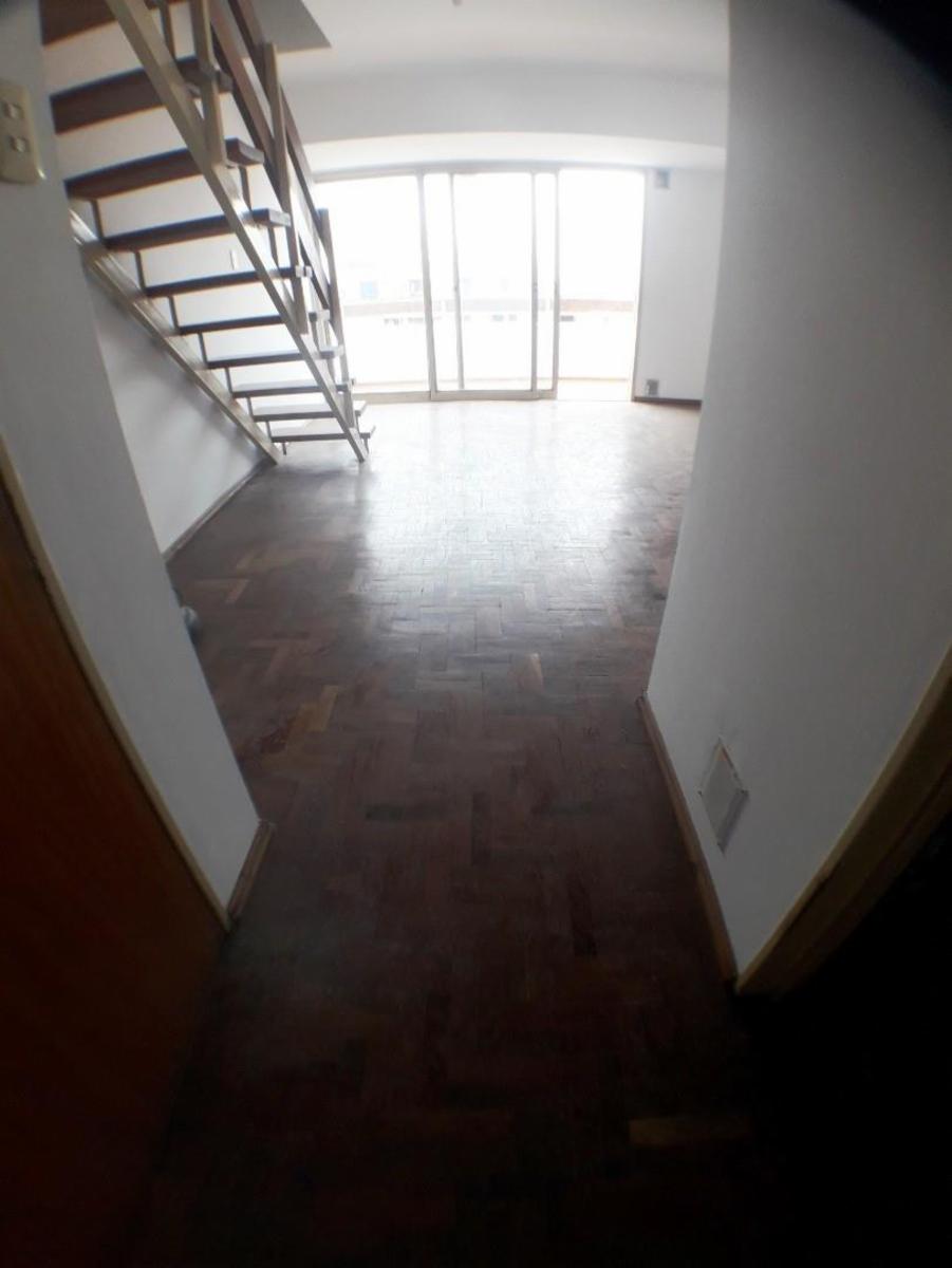 Ocasion se Dueño ya en Nva Cba,excepcional Duplex sobre calle Ambrosio Olmos 50mts2 aprox a pasos Universidad u$$72000 — foto 2