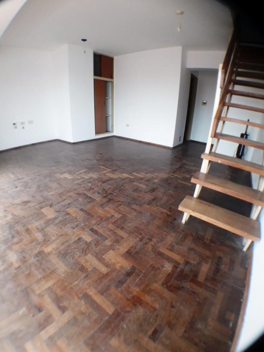 Ocasion se Dueño ya en Nva Cba,excepcional Duplex sobre calle Ambrosio Olmos 50mts2 aprox a pasos Universidad u$$72000 — foto 3