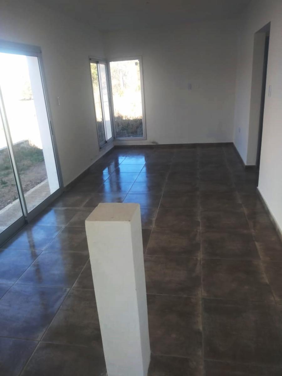 &quot OPORTUNIDAD &quot Queres estrenar esta moderna casa en Salsipuedes ,a pasos de Hiper-Cine U$$63000, precio de locos — foto 4