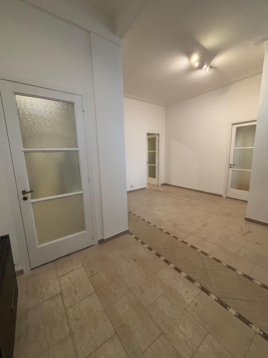 Departamento de 2 dormitorios con pisos de parquet