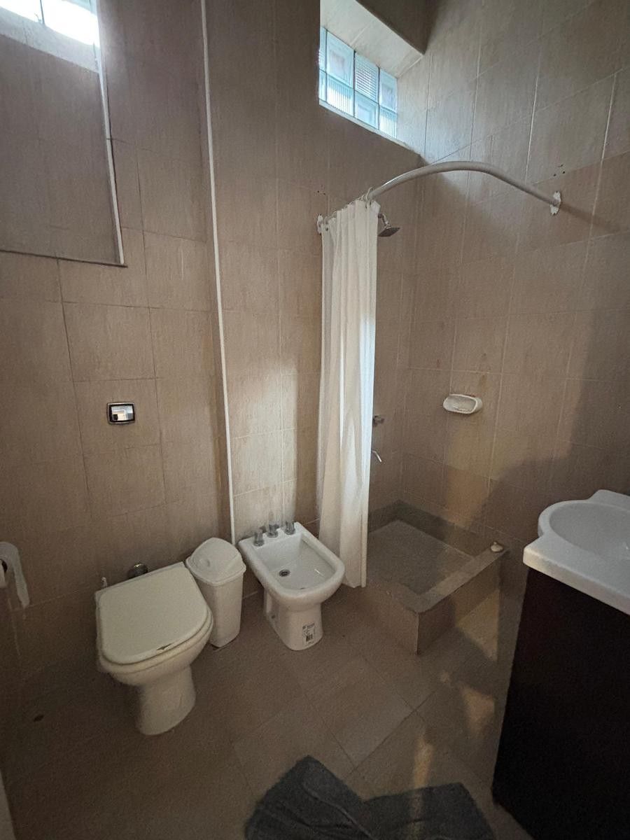 Departamento de 2 dormitorios con pisos de parquet — foto 6