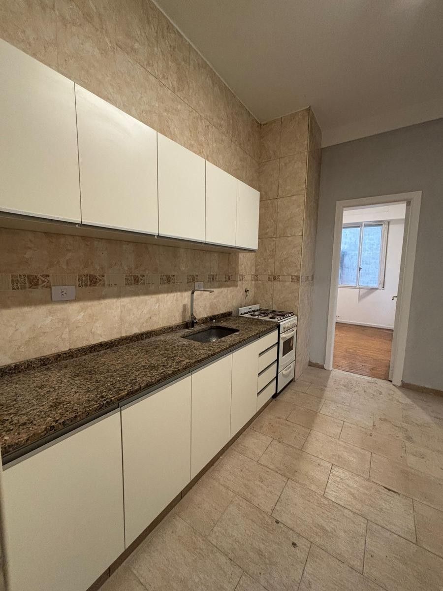 Departamento de 2 dormitorios con pisos de parquet — foto 7