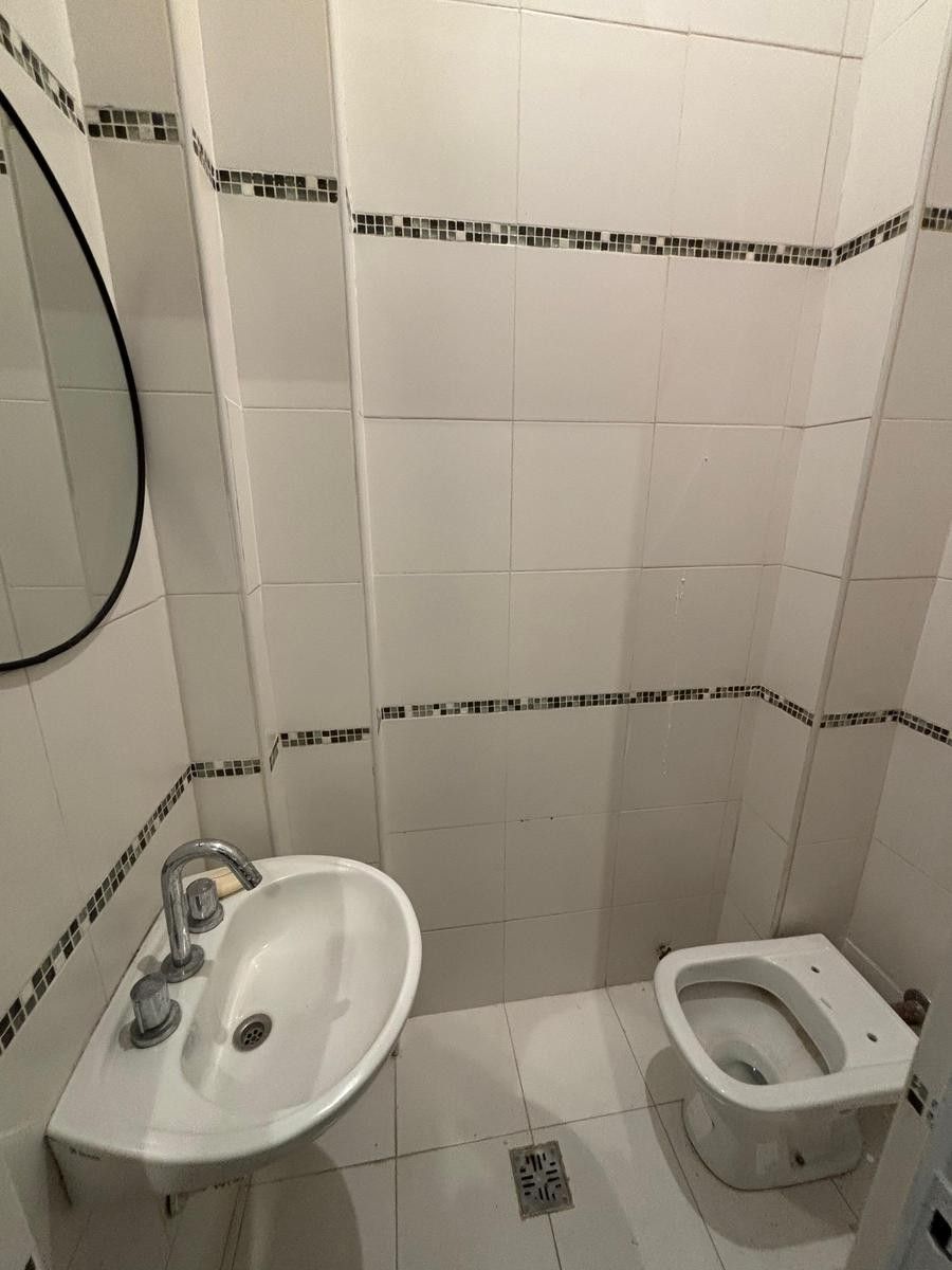 Departamento de 2 dormitorios con pisos de parquet — foto 12