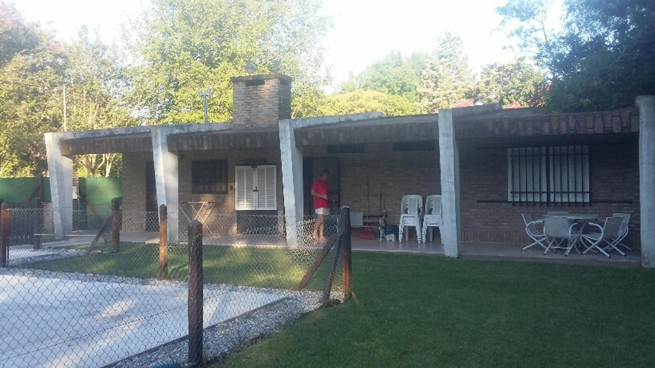 VENDE PROPIEDAD EXCELENTES CONDICIONES LIMITE CON FUNES- COTOS DE ALAMEDA