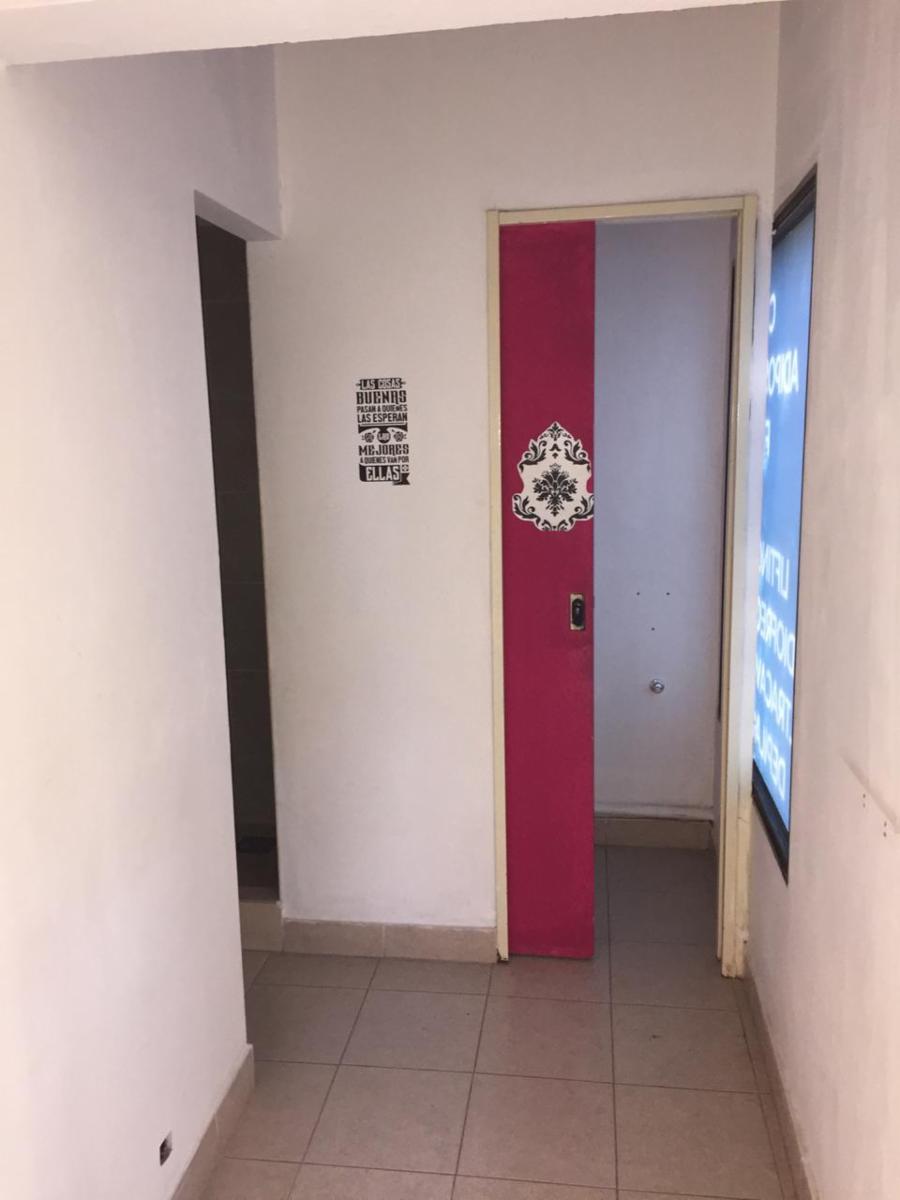 ALQUILER COMERCIAL EXCELENTE ZONA DE FUNES RUTA 9 Y ALBERDI - 1