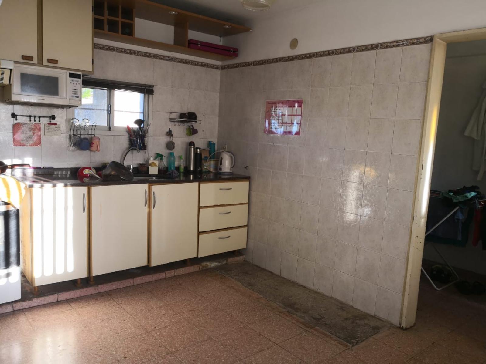 VENDE AMPLIO DPTO MUY BUENA UBICACION-FRENTE A PARQUE INDEPENDENCIA — foto 5