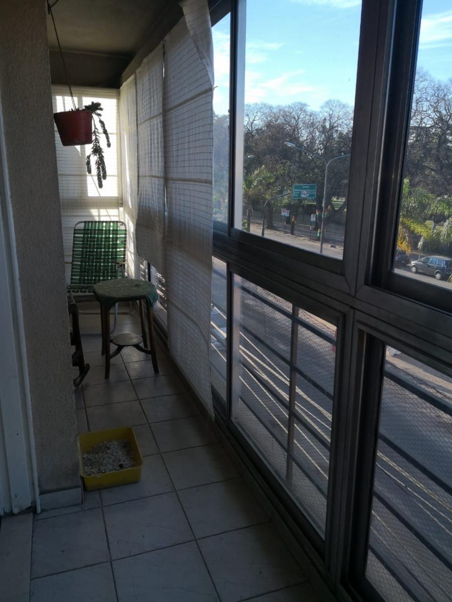 VENDE AMPLIO DPTO MUY BUENA UBICACION-FRENTE A PARQUE INDEPENDENCIA — foto 6