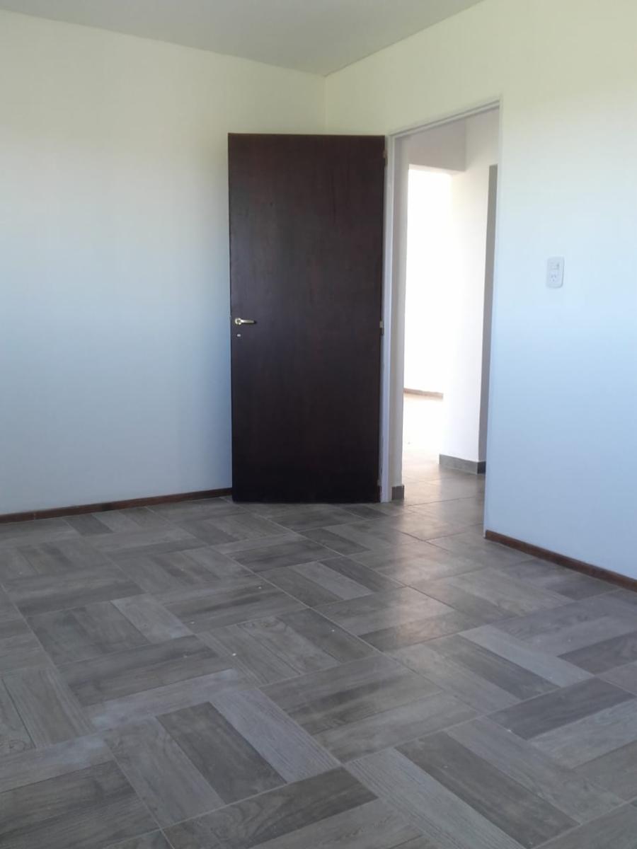 OPORTUNIDAD VENDE PROPIEDAD EN BARRIO ABIERTO FUNES NORTE ESTILO MODERNA — foto 7
