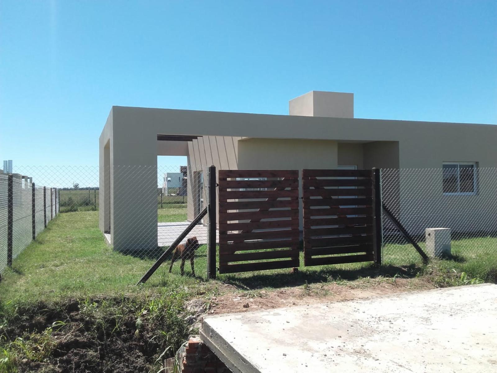 OPORTUNIDAD VENDE PROPIEDAD EN BARRIO ABIERTO FUNES NORTE ESTILO MODERNA — foto 14