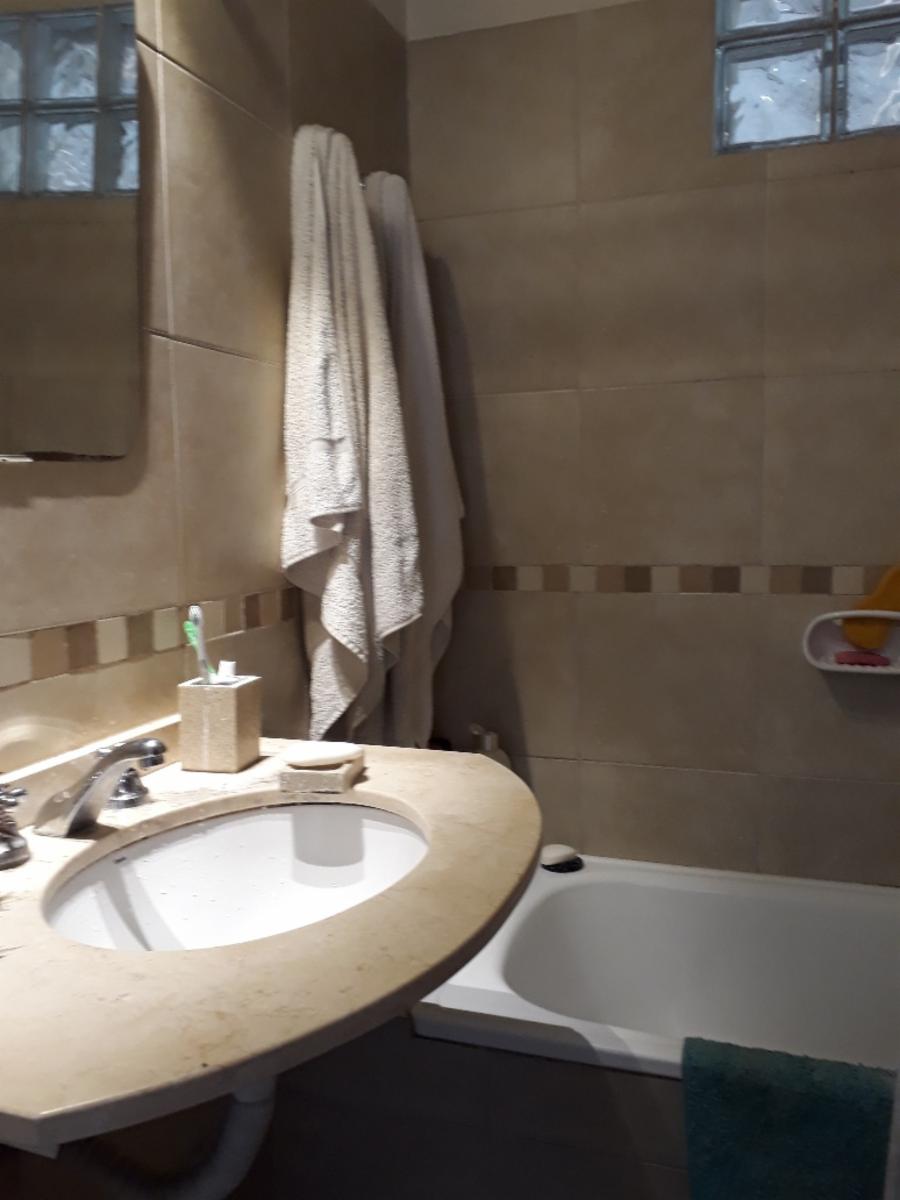 VENDE HERMOSO CHALET ZONA URBANA FUNES — foto 9