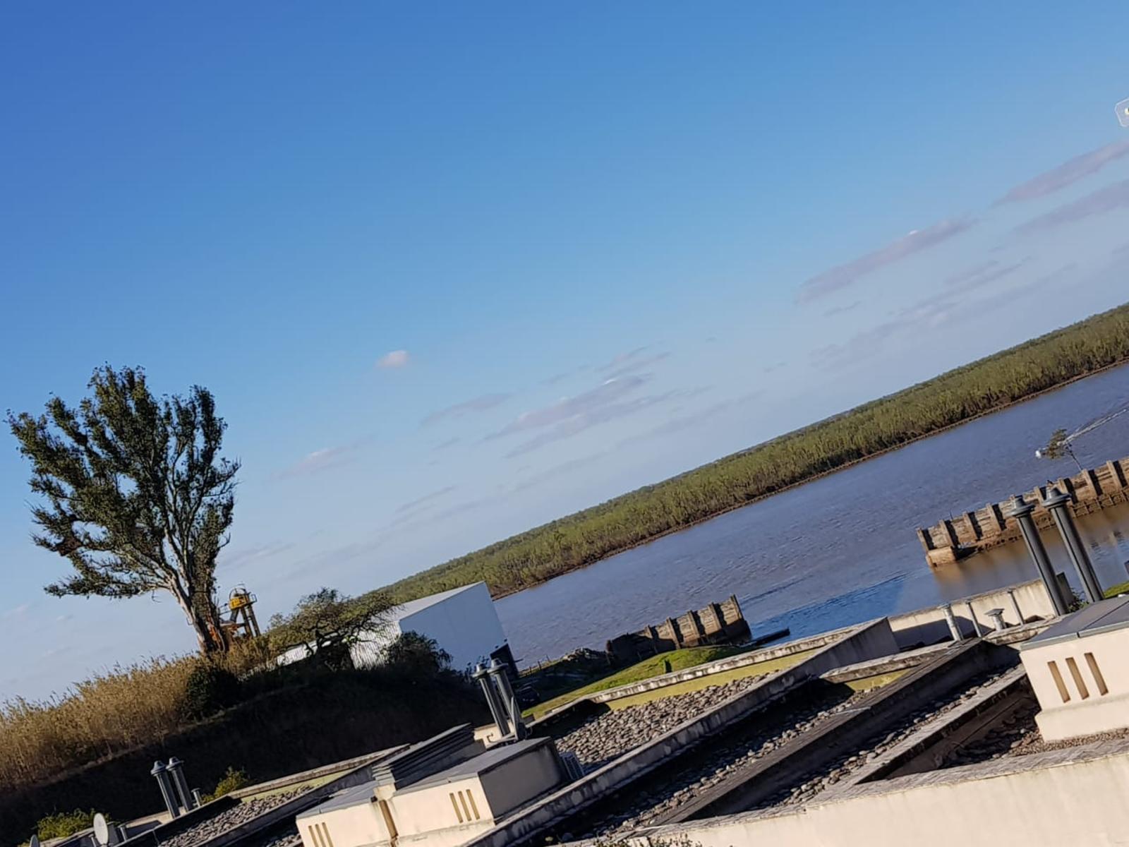 VENDE PROPIEDAD DE CATEGORIA EN PUEBLO ESTHER- EXCELENTE UBICACION EN LA BHAIA — foto 3