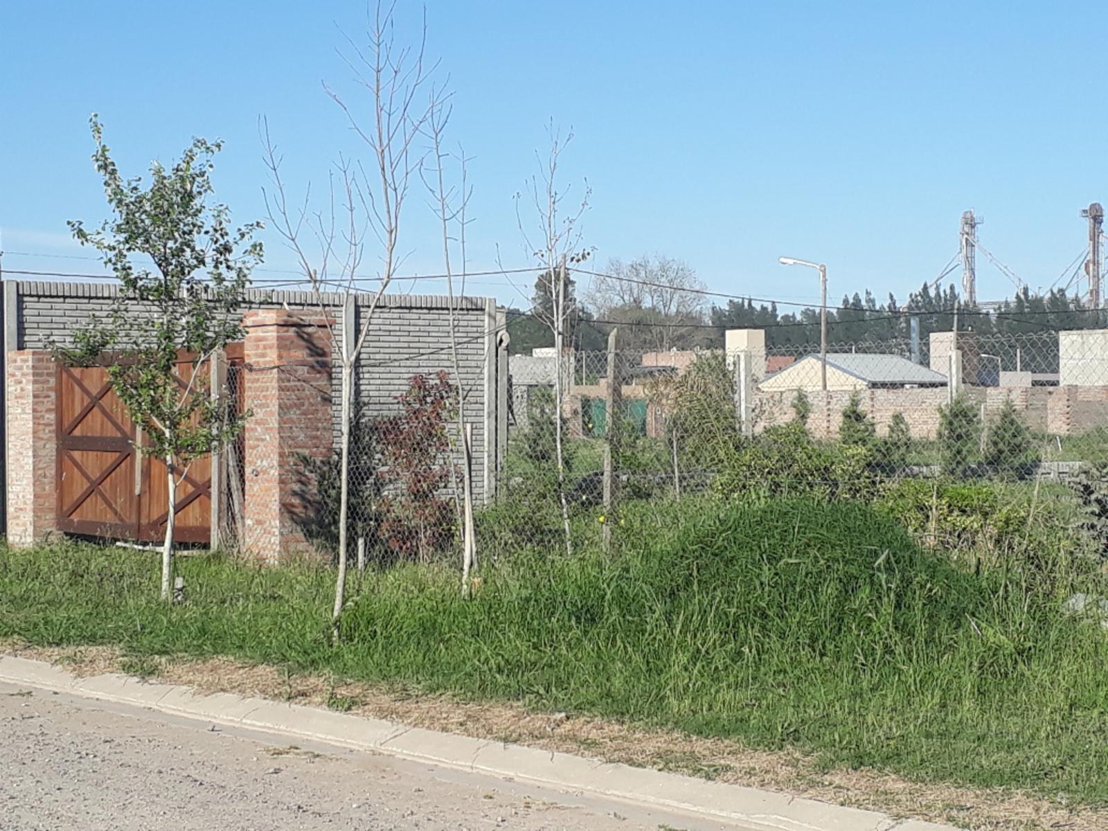VENDE 2 LOTES LINDEROS-JUTOS O SEPARADOS EN ESQUINA-BARRIO LAS ACEQUIAS ROLDAN — foto 5