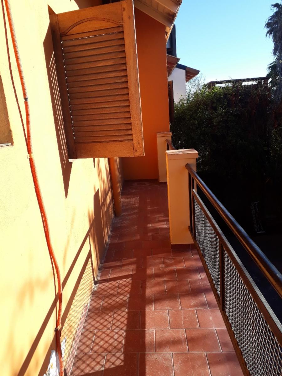OPORTUNIDAD- VENDE 2 PROPIEDADES EN UN MISMO LOTE- MUY BIEN UBICADA ZONA OESTE — foto 2