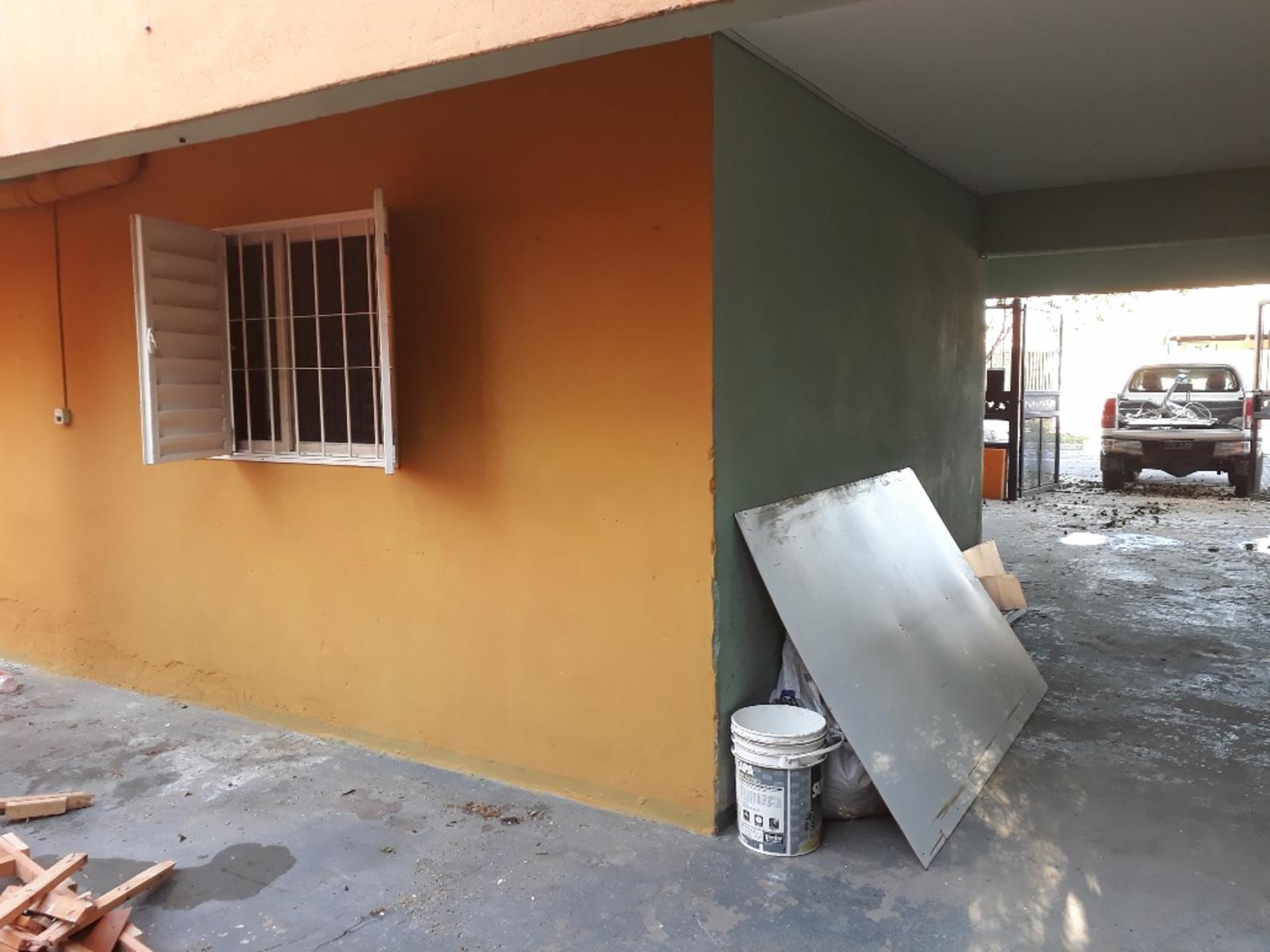 OPORTUNIDAD- VENDE 2 PROPIEDADES EN UN MISMO LOTE- MUY BIEN UBICADA ZONA OESTE — foto 5