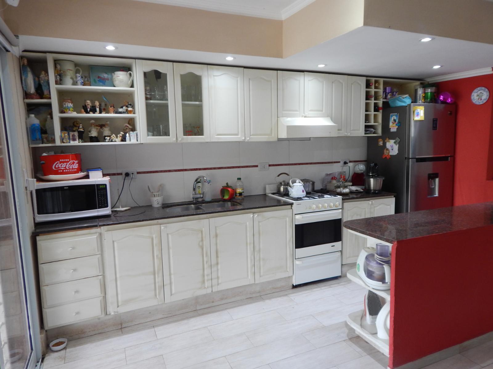 VENDE HERMOSA PROPIEDAD EN ZONA URBANA DE ANDINO DE 3 DORMITORIOS — foto 2