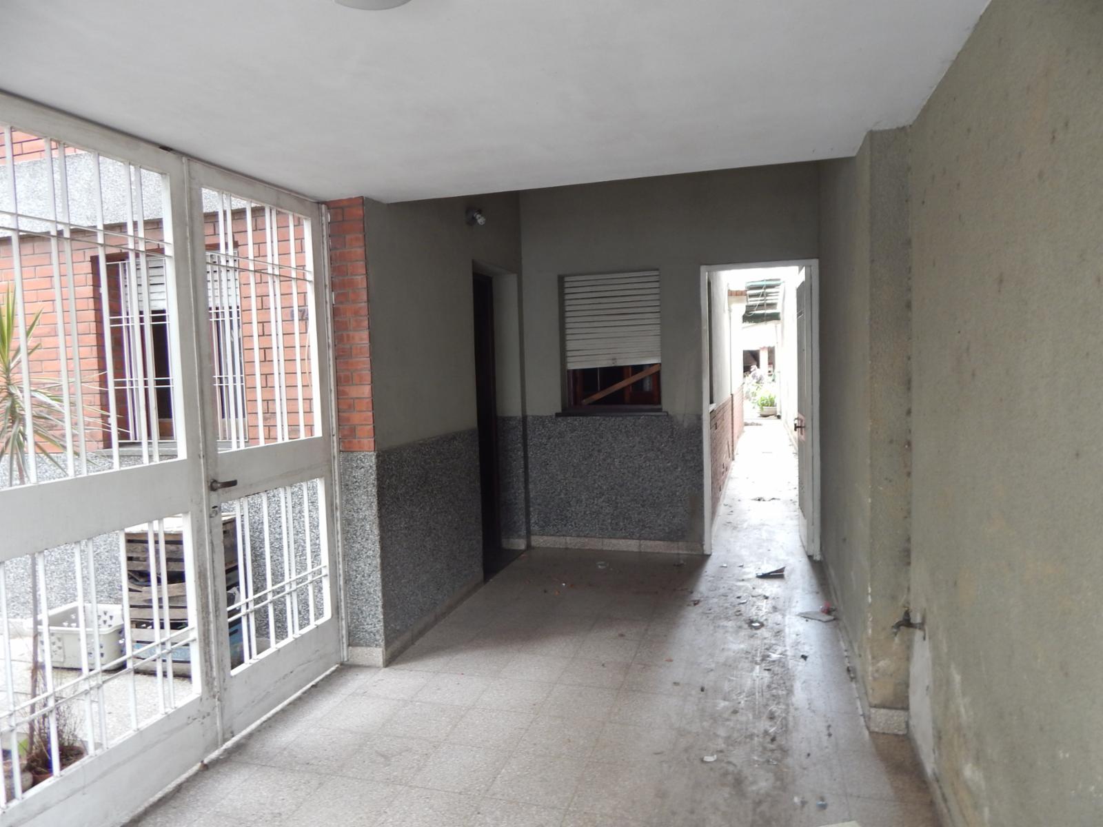 OPORTUNIDAD VENDE IMPORTANTE PROPIEDAD A RECICLAR A METROS DE TERMINAL DE OMNIBUS- ROSARIO — foto 8