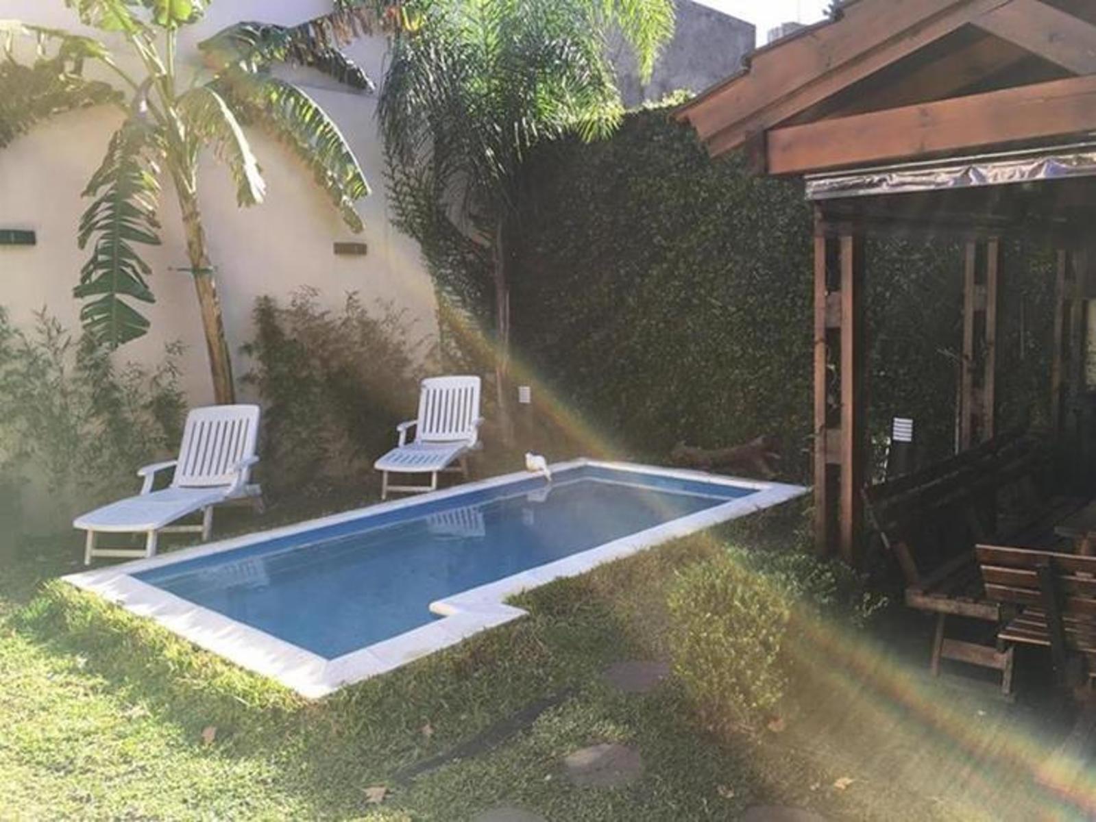 Moliere 1875, CABA/ casa 3 ambientes / 2 baños/ fondo, pileta, quincho, terraza, 220M2 u$s 350.000 - 10