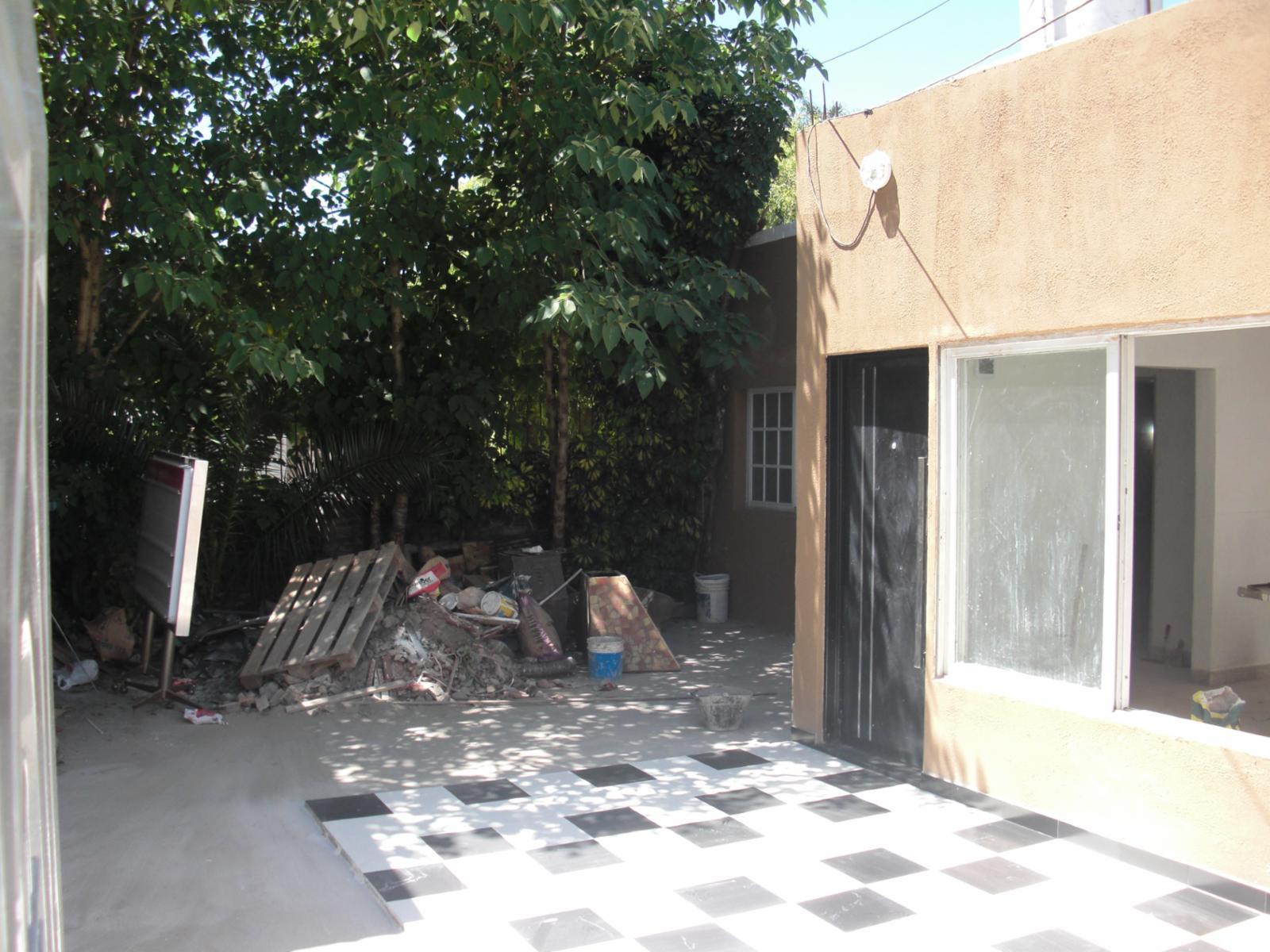 Excelente PH fondo dos ambientes planta baja con patio — foto 5