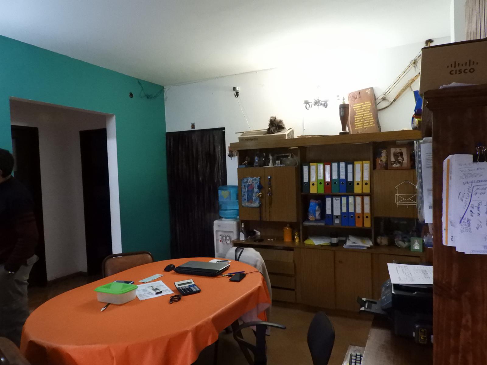 Excelente propiedad multifamiliar, dos casa de tres ambientes sobre lote de 10 x 35 en Garin — foto 3
