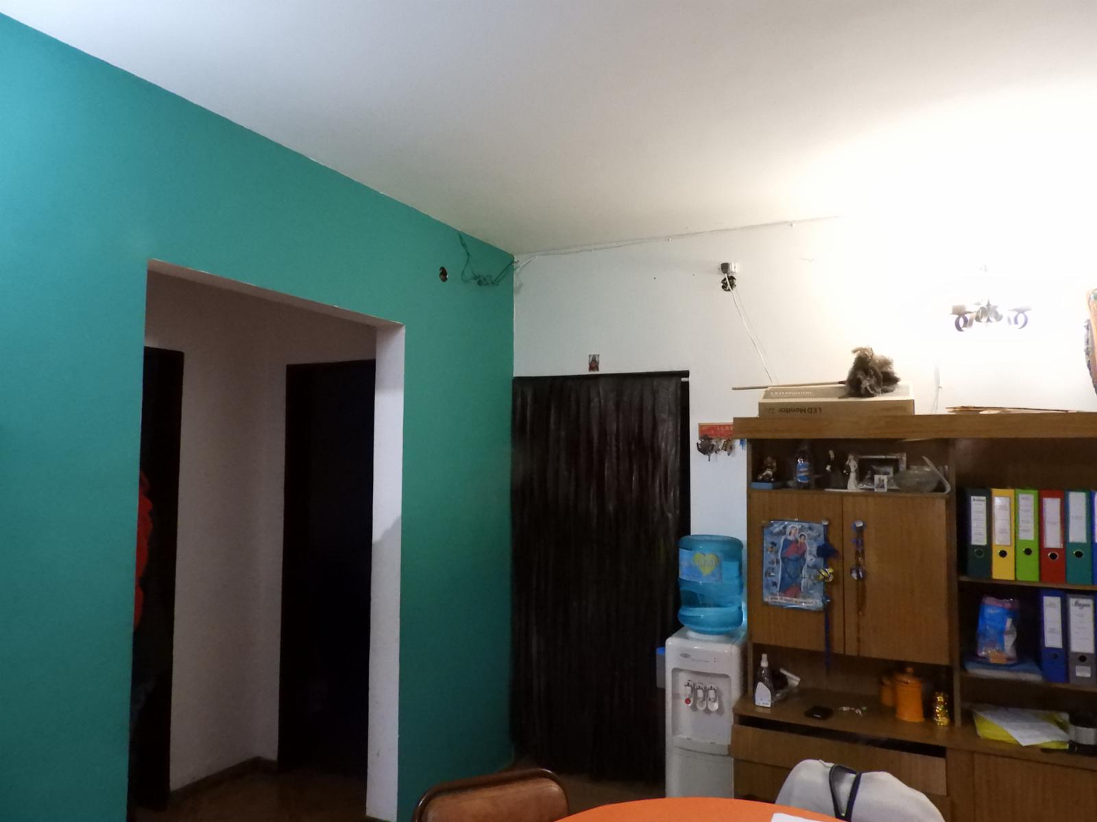 Excelente propiedad multifamiliar, dos casa de tres ambientes sobre lote de 10 x 35 en Garin — foto 4