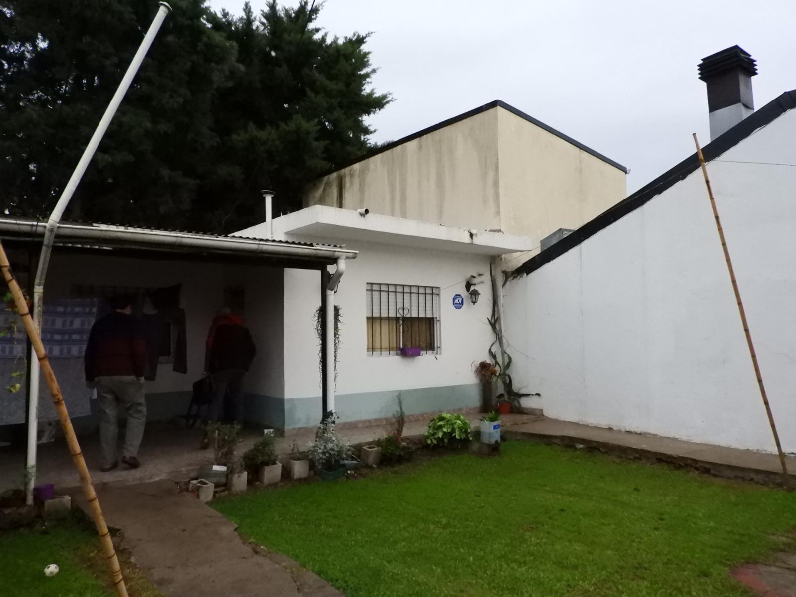 Excelente propiedad multifamiliar, dos casa de tres ambientes sobre lote de 10 x 35 en Garin — foto 11