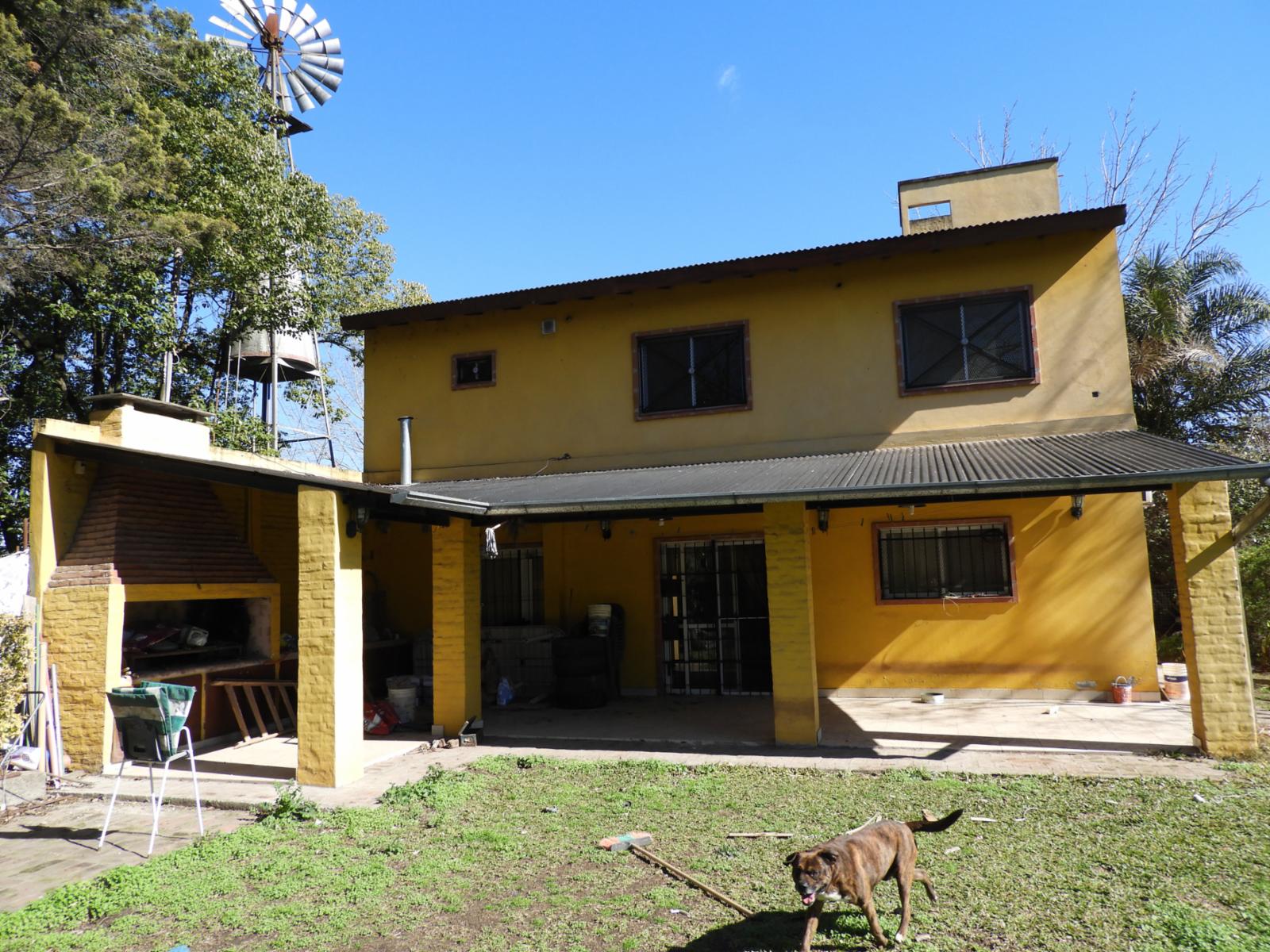 EXCELENTE PROPIEDAD DE SEIS AMBIENTES CON JARDÍN ENTRADA DE AUTO Y FONDO LIBRE — foto 3