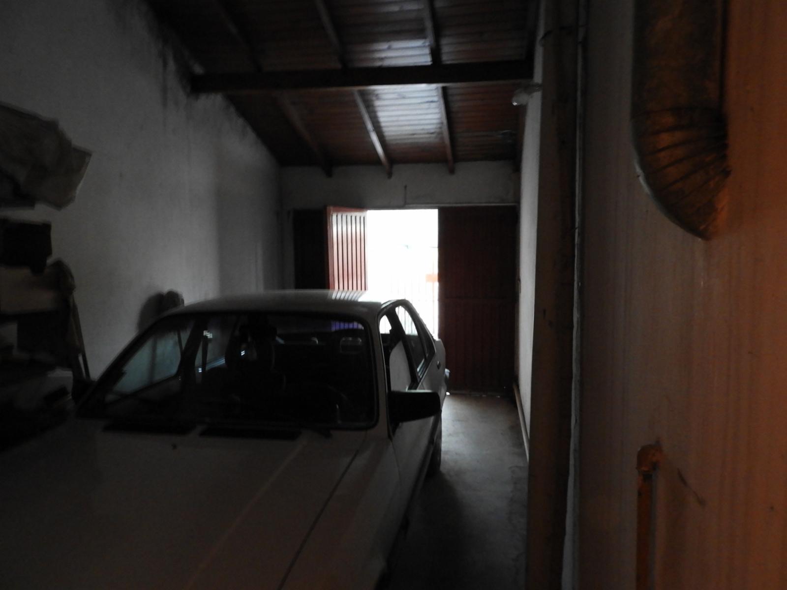 EXCELENTE CASA DE TRES AMBIENTES CON GARAGE JARDIN PATIO Y FONDO LIBRE — foto 10