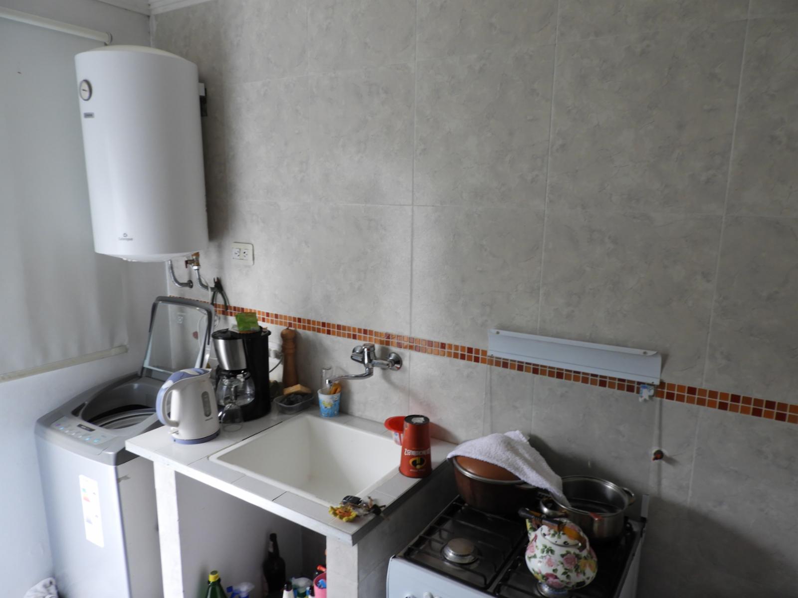 EXCELENTE PROPIEDAD DE TRES AMBIENTES CON ENTRADA PASANTE QUINCHO Y PARRILLA — foto 9