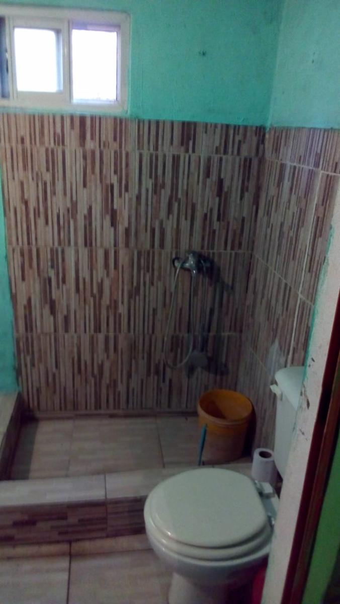 EXCELENTE CASA DE TRES AMBIENTES CON PATIO Y ENTRADA DE AUTO MAS UN DEPARTAMENTO DE DOS AMBIENTES — foto 5