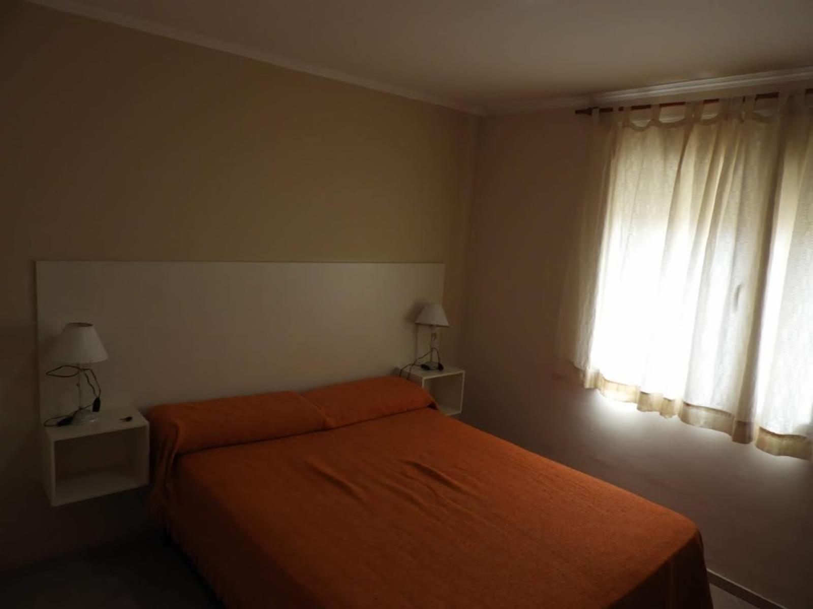 EXCELENTE COMPLEJO DE CABAÑAS TOTALMENTE EQUIPADO CON PISCINA SEMI CUBIERTA CLIMATIZADA FUNCIONANDO A PLENO TODO EL AÑO EN SIERRA DE LA VENTANA, VALLE HERMOSO CON SIERRAS Y RÍOS - 7