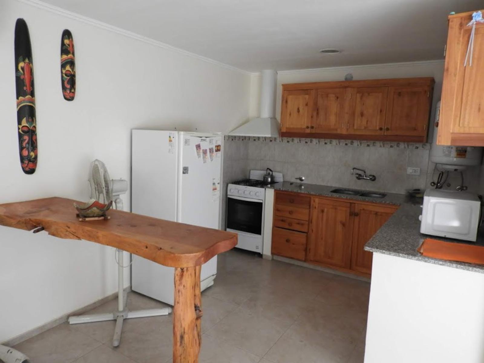 EXCELENTE COMPLEJO DE CABAÑAS TOTALMENTE EQUIPADO CON PISCINA SEMI CUBIERTA CLIMATIZADA FUNCIONANDO A PLENO TODO EL AÑO EN SIERRA DE LA VENTANA, VALLE HERMOSO CON SIERRAS Y RÍOS - 9