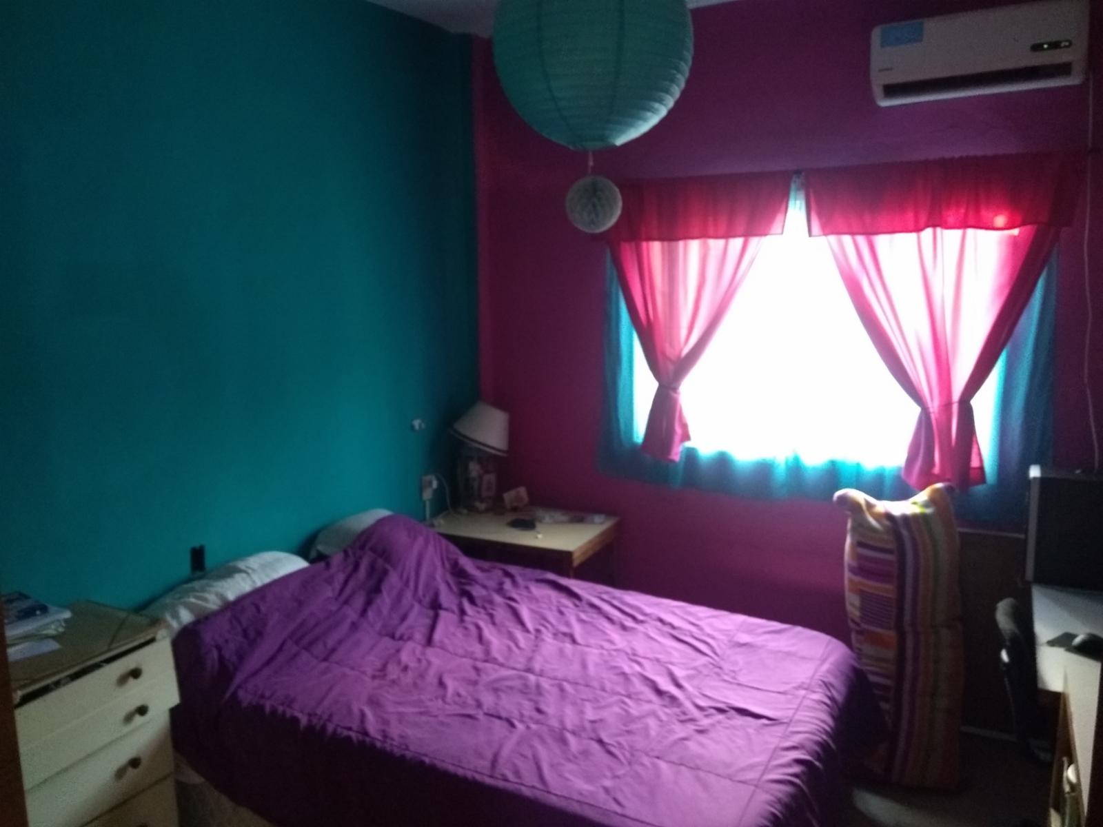 EXCELENTE PROPIEDAD CASA DE TRES AMBIENTES CON LOCAL COMERCIAL ENTRADA DE AUTO PATIO Y FONDO LIBRE — foto 6