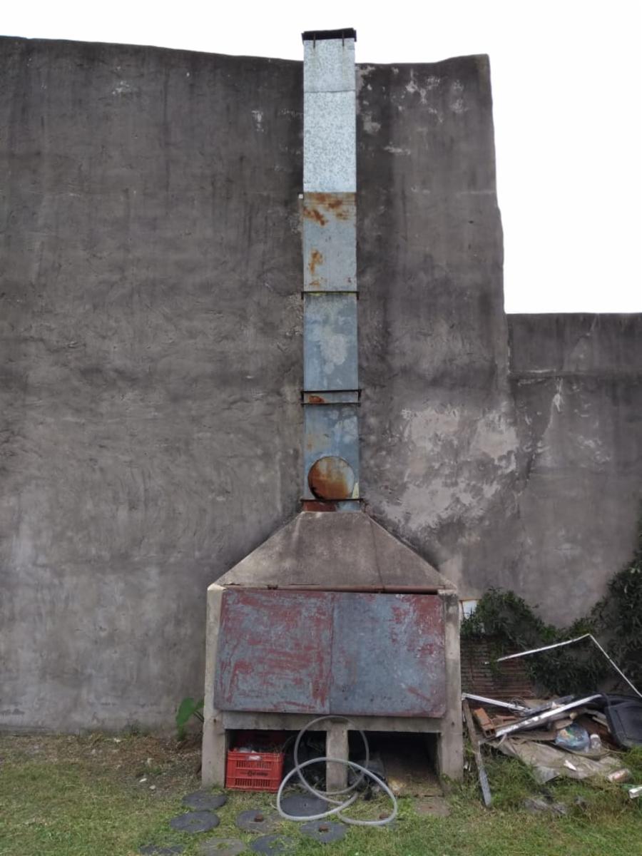 EXCELENTE PROPIEDAD UBICADO EN EL CENTRO DE GARIN, DEPARTAMENTO DOS AMBIENTES Y MEDIO AMPLIO EN PRIMER PISO, COCHERA CUBIERTA, PATIO PARQUE, PARRILLA, — foto 8