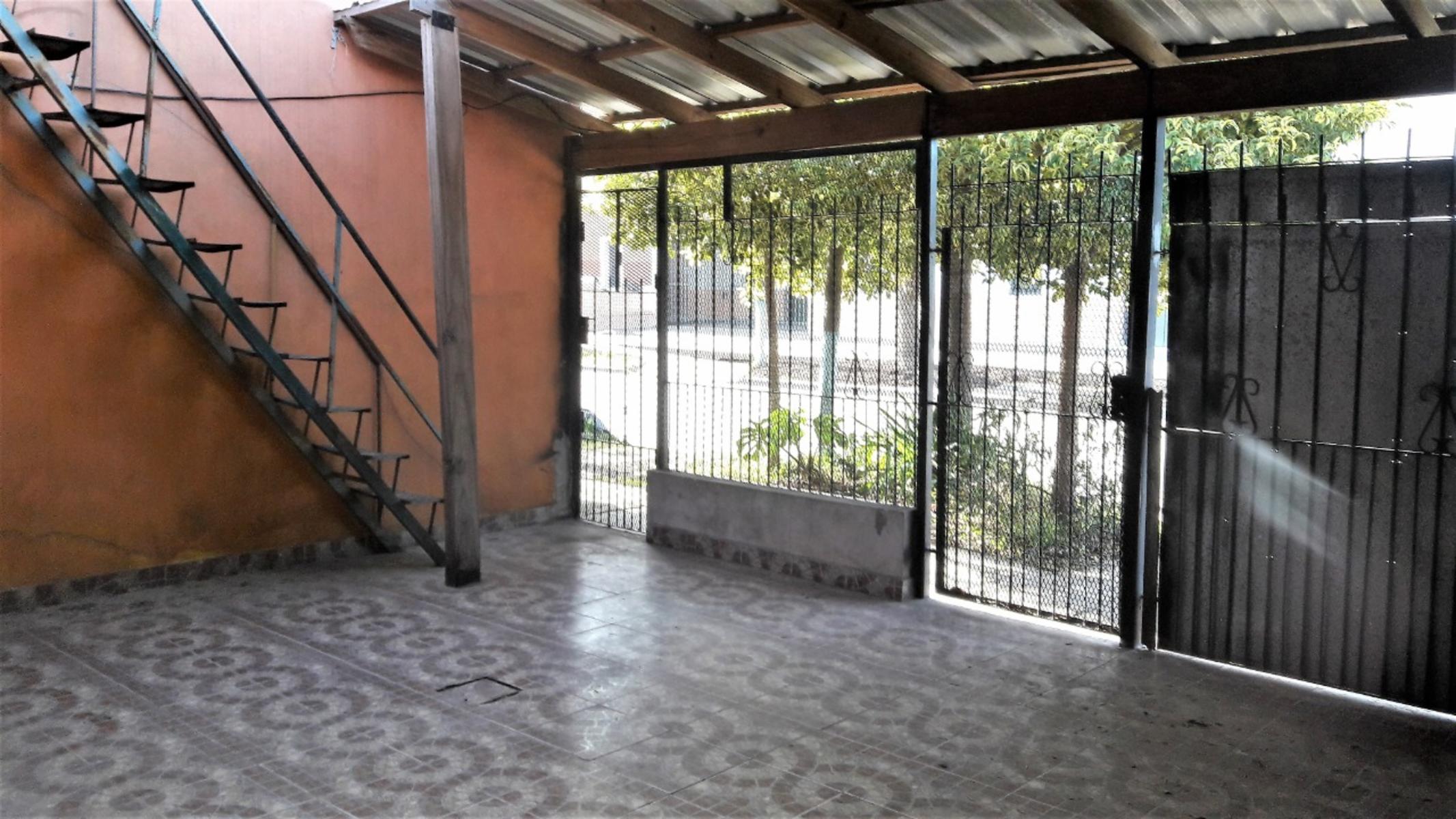 EXCELENTE PROPIEDAD CASA MULTIFAMILIAR MAS DEPARTAMENTO Y LOCAL COMERCIAL LISTO PARA HABITAR EN BUENA UBICACIÓN — foto 3