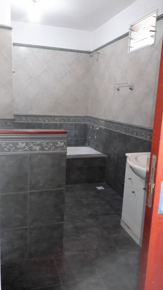 EXCELENTE PROPIEDAD CASA MULTIFAMILIAR MAS DEPARTAMENTO Y LOCAL COMERCIAL LISTO PARA HABITAR EN BUENA UBICACIÓN — foto 4