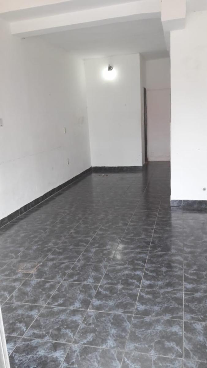 EXCELENTE PROPIEDAD CASA MULTIFAMILIAR MAS DEPARTAMENTO Y LOCAL COMERCIAL LISTO PARA HABITAR EN BUENA UBICACIÓN — foto 7
