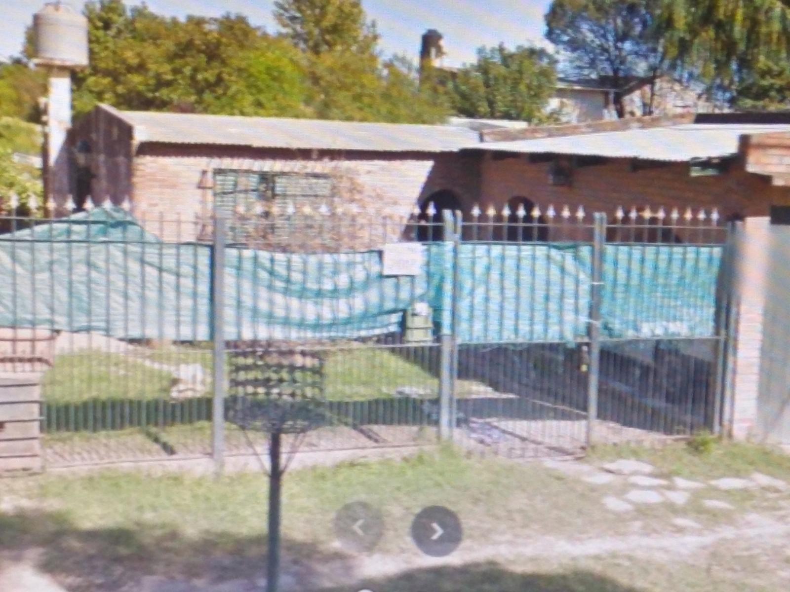 EXCELENTE PROPIEDAD DE TRES AMBIENTES CON AMPLIO PATIO Y JARDIN MAS UN DEPARTAMENTO DE DOS AMBIENTES, TERRENO DE 10 POR 41 PARQUIZADO