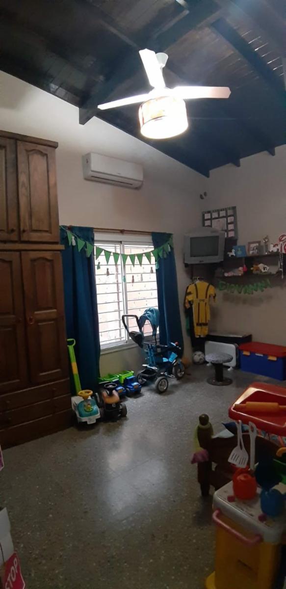 EXCELENTE PROPIEDAD CASA REMODELADA A NUEVA EN GARIN BUENA UBICACION — foto 7