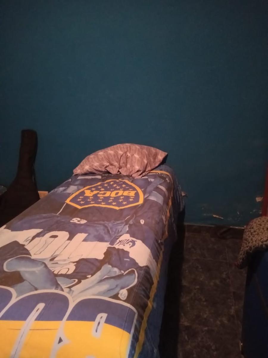 EXCELENTE PROPIEDAD CASA TRES AMBIENTES CON GARAGE JARDIN Y PATIO, DEPARTAMENTO 1 AMBIENTE CON BAÑO Y LOCAL COMERCIAL FUNCIONANDO — foto 7