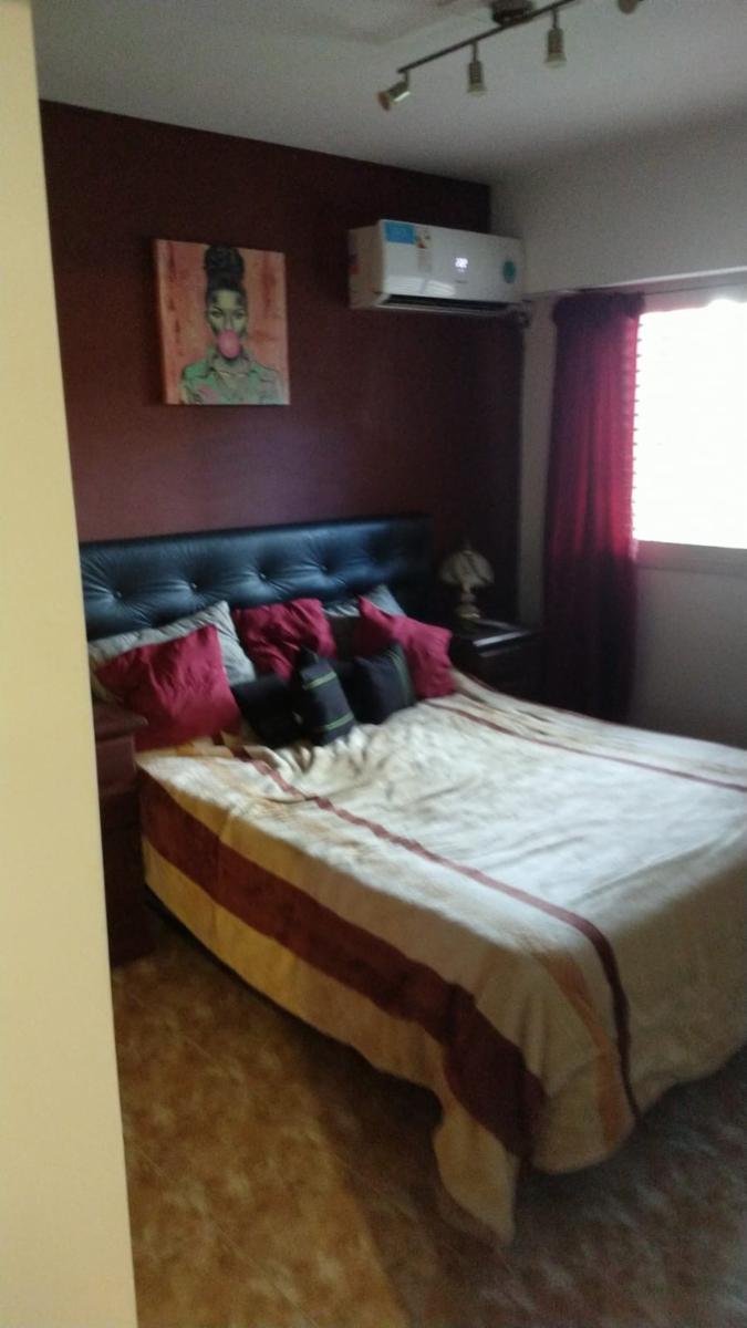 EXCELENTE PROPIEDAD DE TRES AMBIENTES CON GARAGE CUBIERTO PARQUE PARRILLA Y FONDO LIBRE ZONA CENTRICA DE GARN — foto 6
